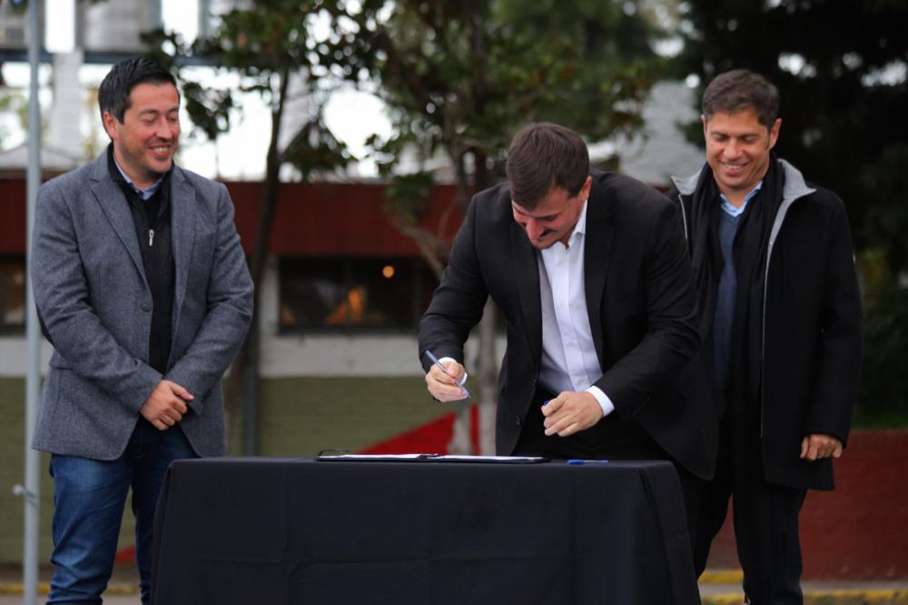 Chornobroff firmó un convenio con Kicillof para realizar obras de pavimento