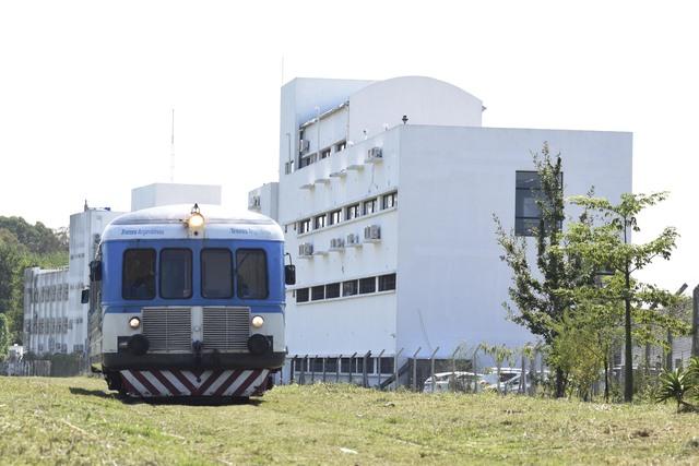 UNLP: avanza la extensión del recorrido del tren universitario