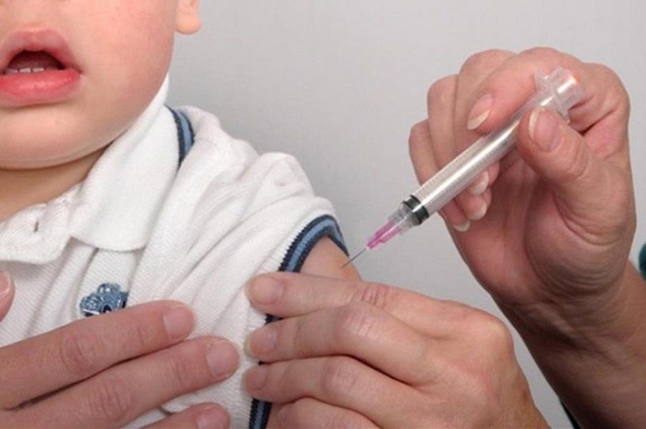 Comenzaron a enviar los primeros turnos para vacunar a menores desde los 6 meses