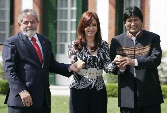 La patria latinoamericana se manifestó tras el intento de asesinato a CFK