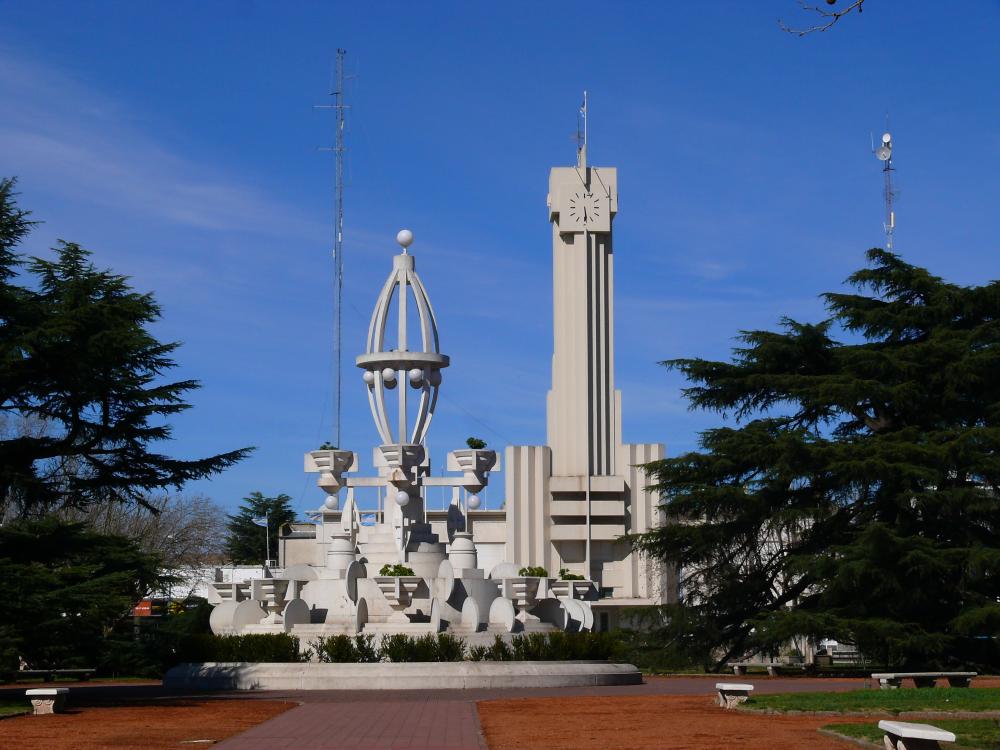 Laprida canta los 133 años y se festeja a full, con Turf, la Bersuit y Peteco Carabajal