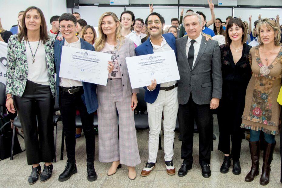 La UNLP entregó los primeros diplomas que respetan la ley de Identidad de Género