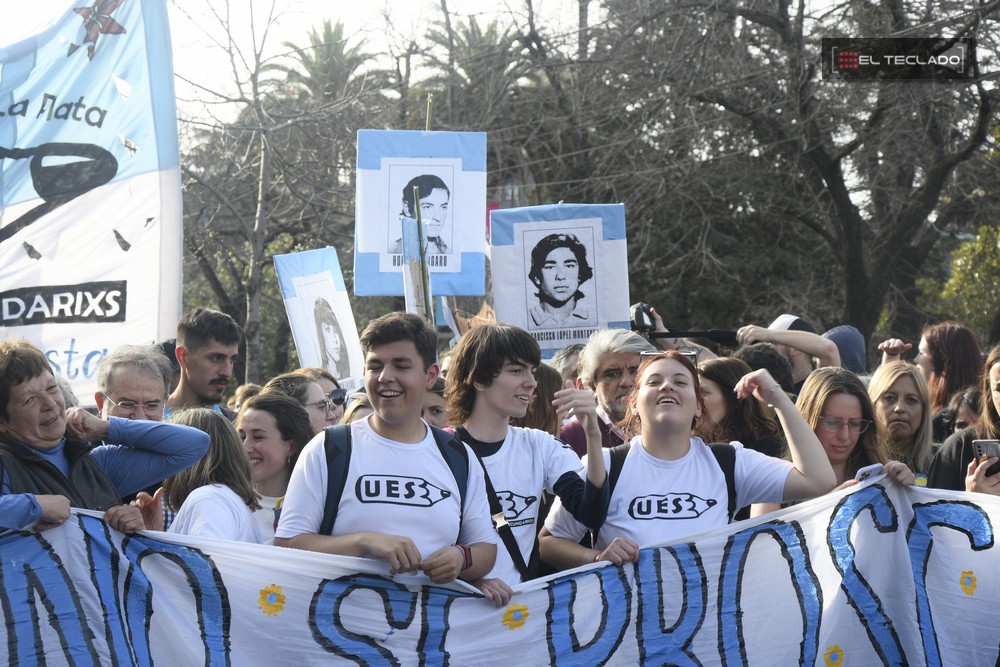 La juventud marchó en La Plata para recordar La Noche de los Lápices [Foto: El Teclado]