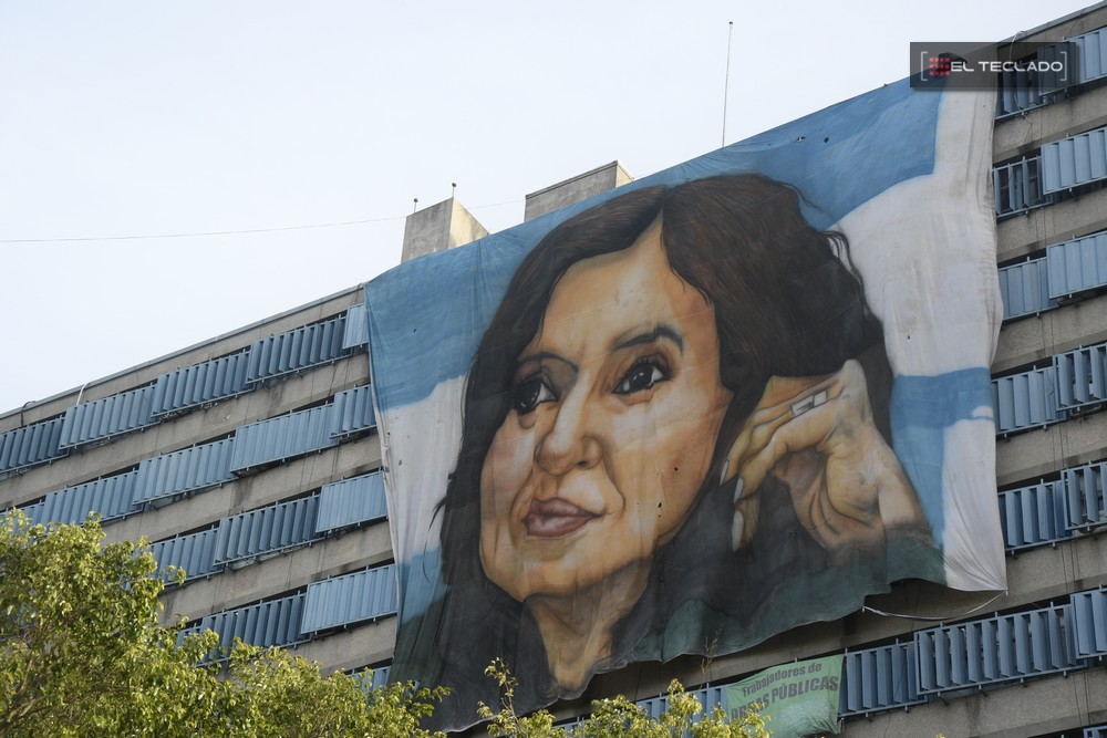 La juventud marchó en La Plata para recordar La Noche de los Lápices [Foto: El Teclado]