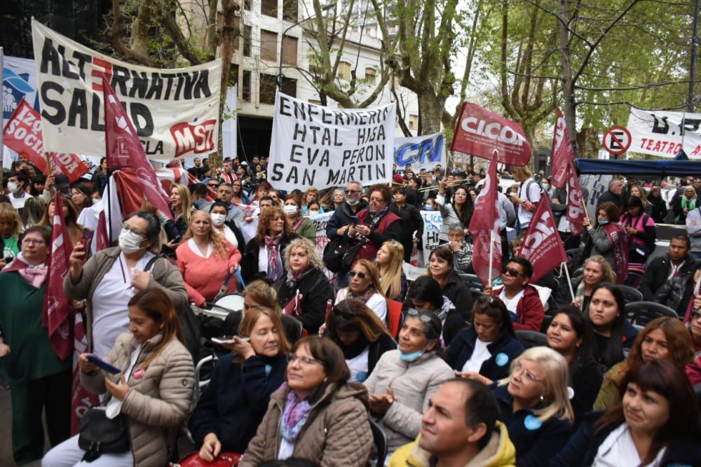 Médicos bonaerenses: lo que dejó el Cabildo Abierto por el pase a la carrera hospitalaria