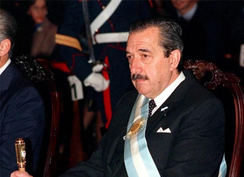 Gran homenaje gran para Raúl Alfonsín en la Legislatura provincial