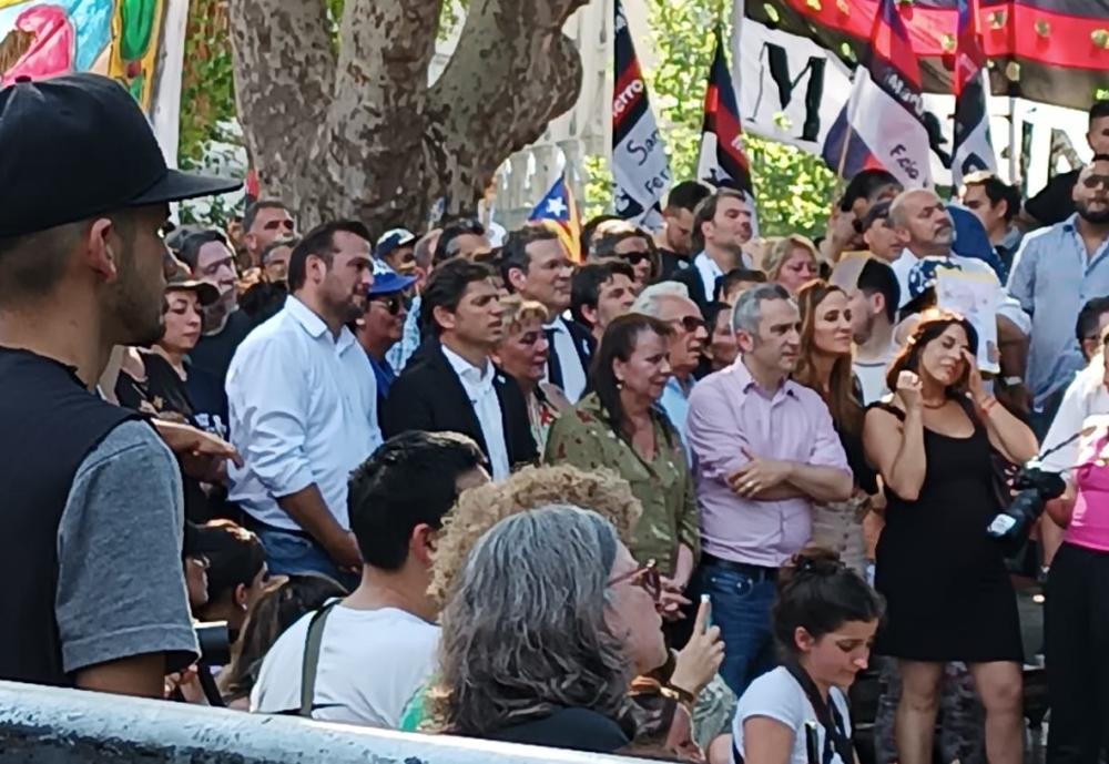 Tarde de mucha emoción: los restos de Hebe de Bonafini ya descansan en Plaza de Mayo