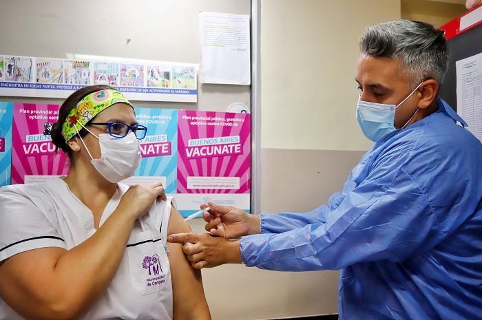 Aumentan los casos de Covid y en Provincia piden completar el esquema de vacunación