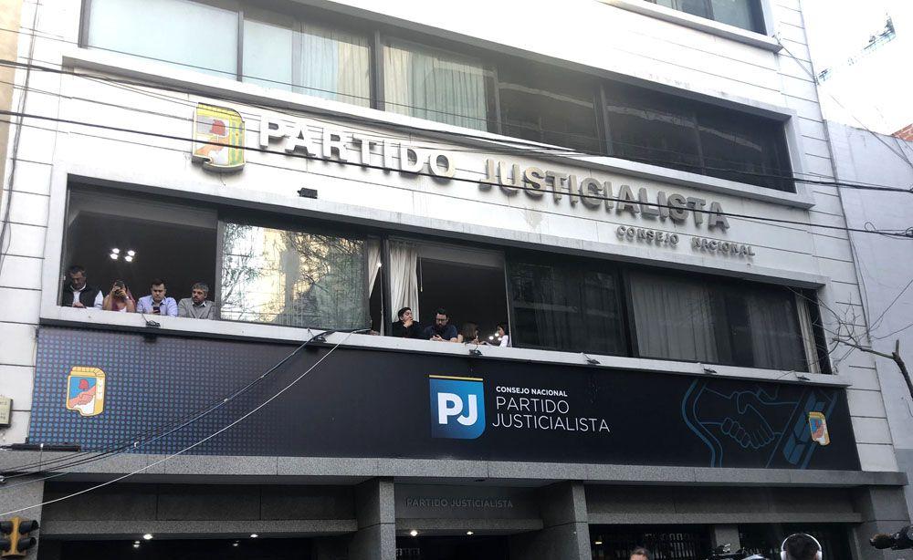 Sin foto de unidad pero con documento: qué dejó la primera reunión del PJ 