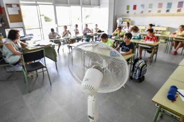 Días calientes, intendente re caliente: quieren parar las clases, la ligó Kicillof