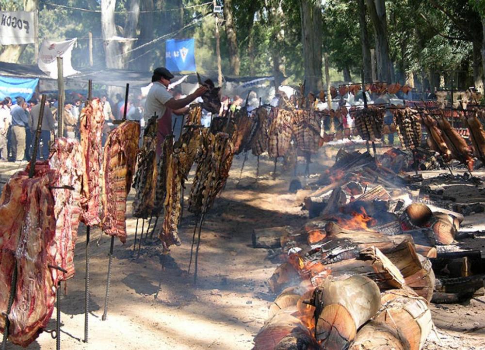 Ternero y yerra, vendimia, papa y trigo: finde recontra fiestero en la Provincia