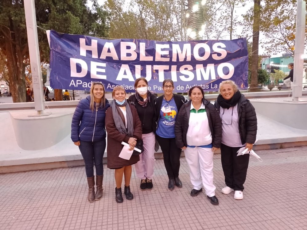 Son madres de chicos con autismo y trabajan por la inclusión de la neurodiversidad