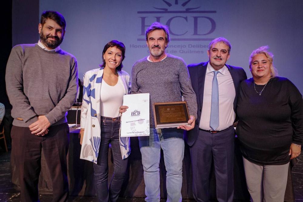 Emotivos homenajes para personalidades destacadas y ciudadanos ilustres de Quilmes