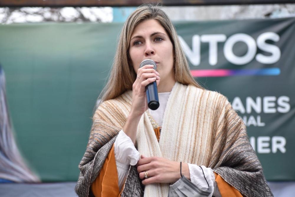 Hija de un exgoleador disputará la PASO por la UCR en un distrito radical