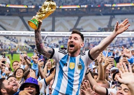 ¿Querés una foto con la Copa obtenida en Qatar? Mirá lo que tenés que hacer