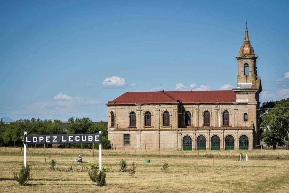 Todo listo para la cabalgata a la Iglesia Nuestra Señora del Carmen de López Lecube