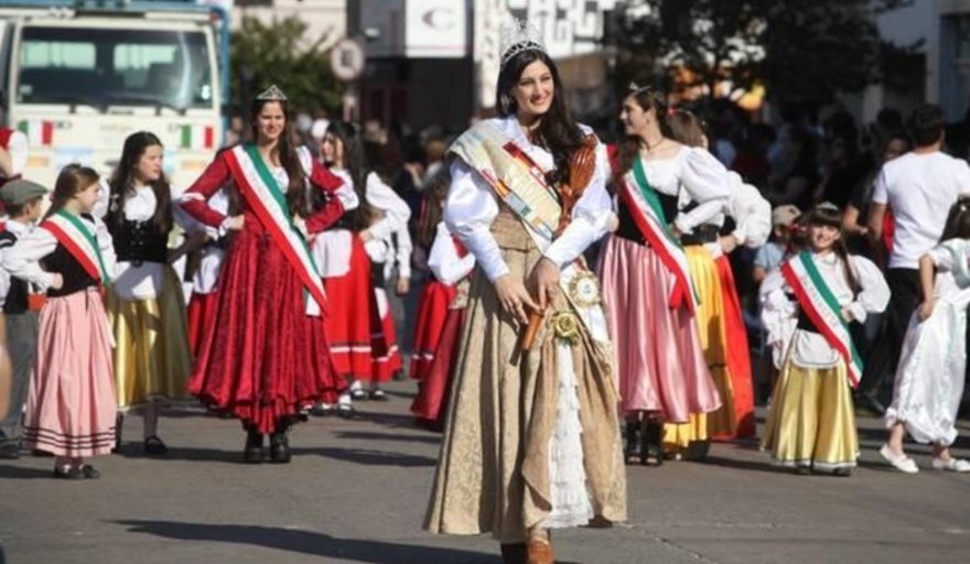 Un viaje por el mundo de la Provincia: fiestas, gastronomía, tradición y mucho más