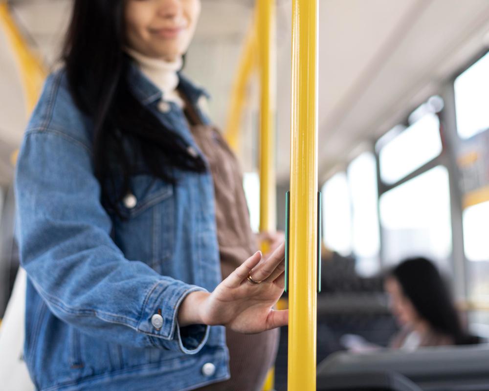 Hoy, el transporte público es gratuito en toda la provincia para poder ir a votar