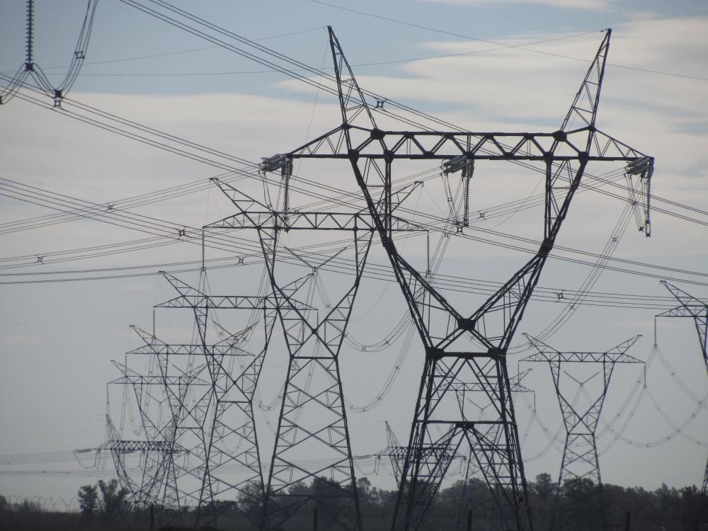 La Provincia firmó un convenio energético que beneficiará a 370 mil bonaerenses