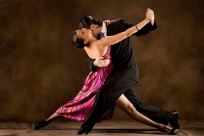 La capital provincial y una jornda a puro tango: vuelve la “Milonga de la Plaza”