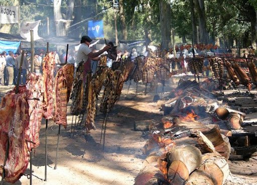 Comienza en Ayacucho la gran Fiesta de la Yerra y el ternero: el cronograma completo 