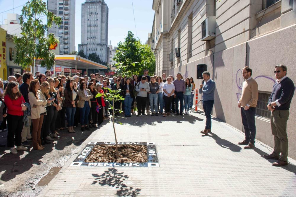 Autoridades de ARBA, Economía y Tesorería General plantaron un árbol por la Memoria