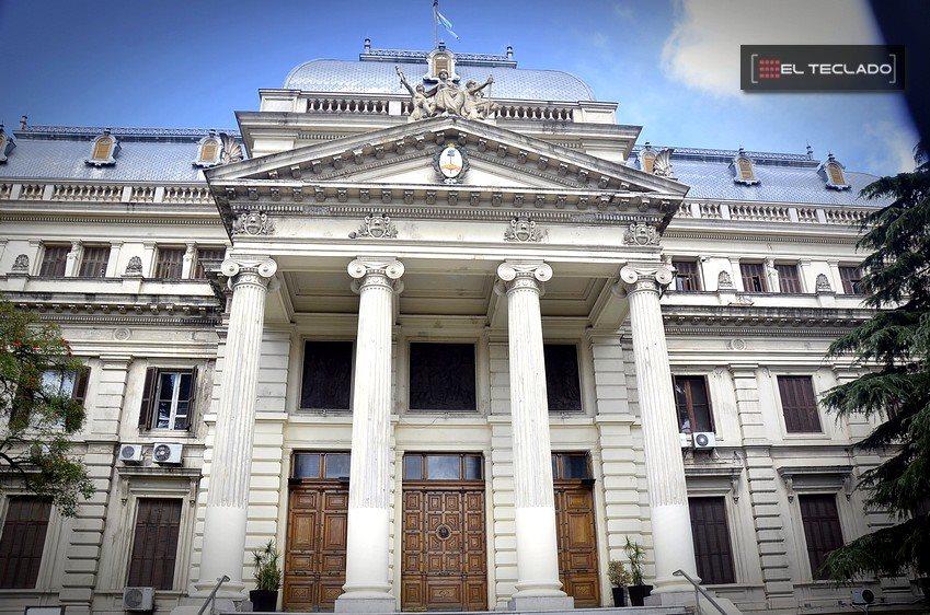 Inauguran la segunda muestra de artistas del Senado de la provincia de Buenos Aires