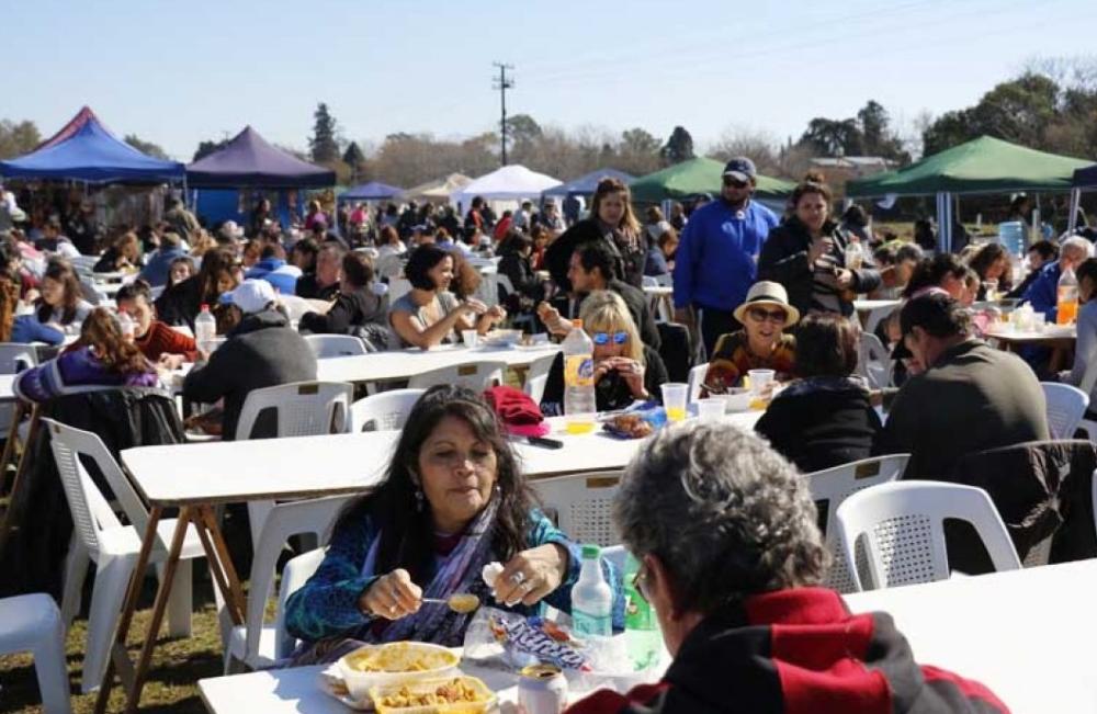 Tradición: se realiza en los pagos de Pilar la Séptima Fiesta Provincial del Locro