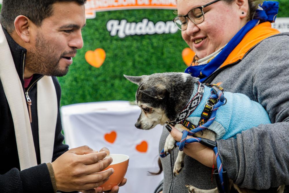 Santos pichichus: el intendente más mascotero organizó una bendición de animales