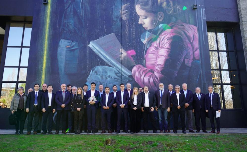 Peronistas, radicales y rectores, juntos contra el vaciamiento de las universidades