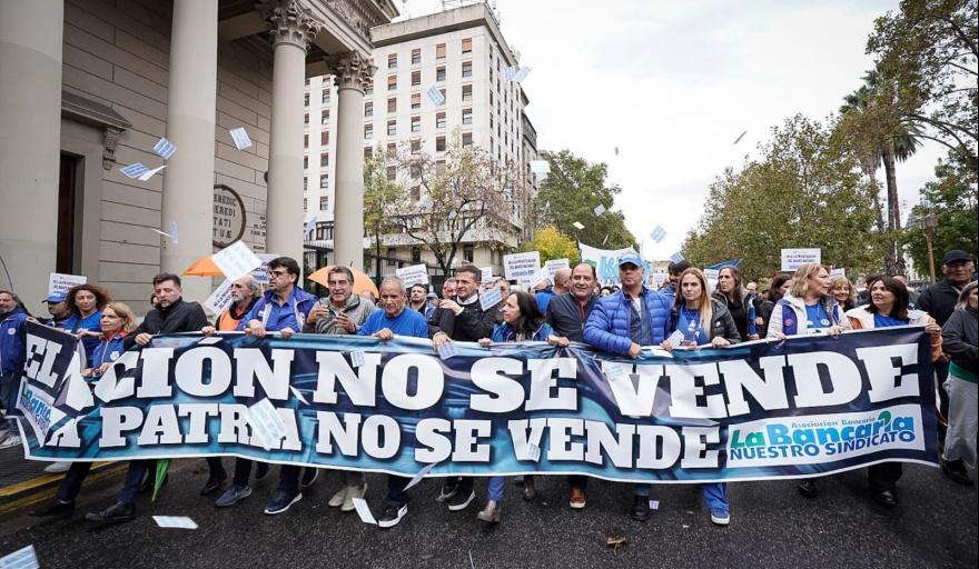 La Justicia definió que el Banco Nación no se puede privatizar por el mega DNU