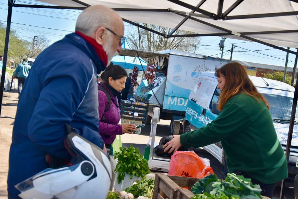 Continúan los mercados de Productores Familiares en más municipios de la Provincia