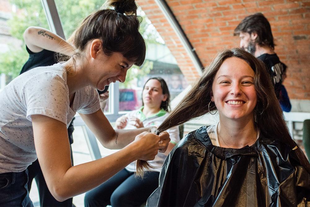 Arranca la campaña de donación de pelo para hacer pelucas para pacientes oncológicos