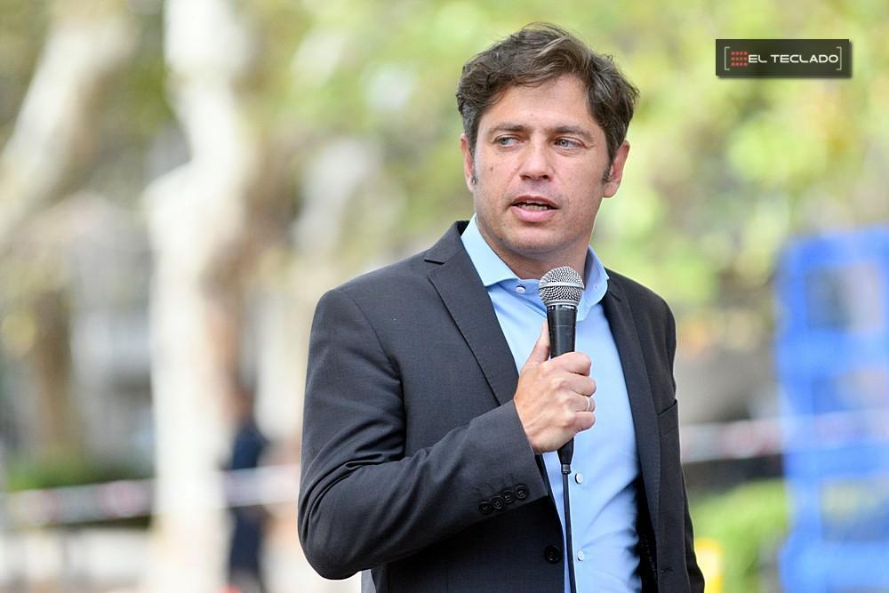 Milei no, Kicillof sí: el gobernador viaja a México para la asunción presidencial