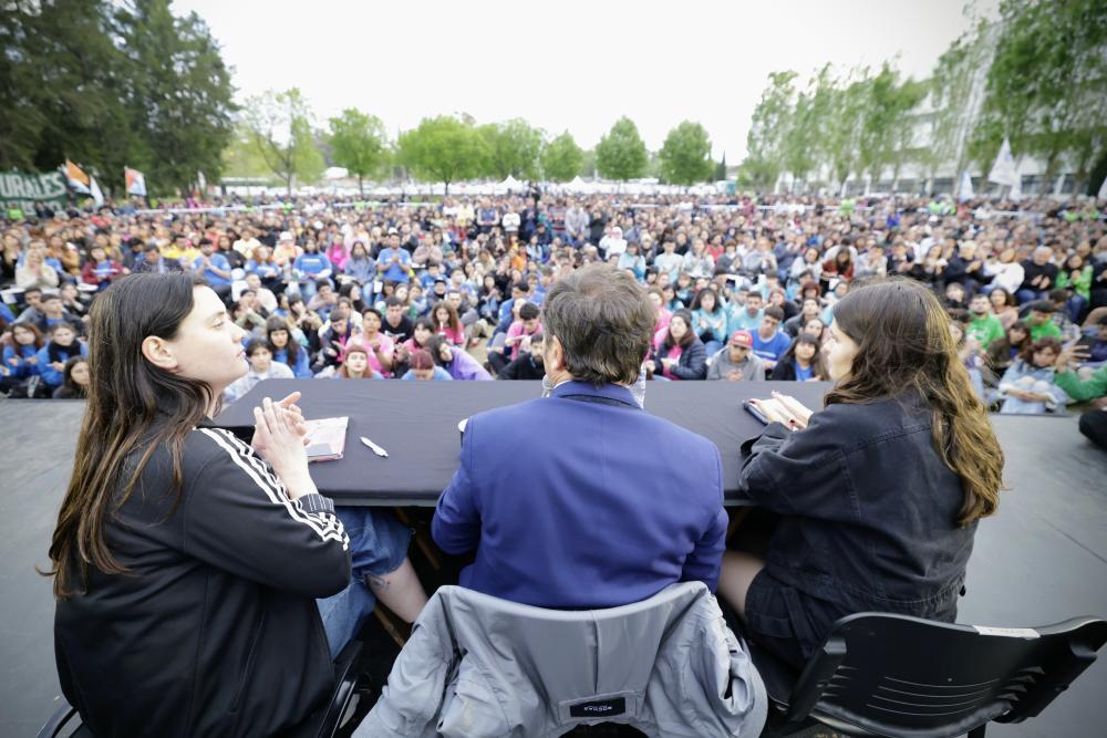 Kicillof: “Defender a las universidades es defender el futuro de la Argentina”