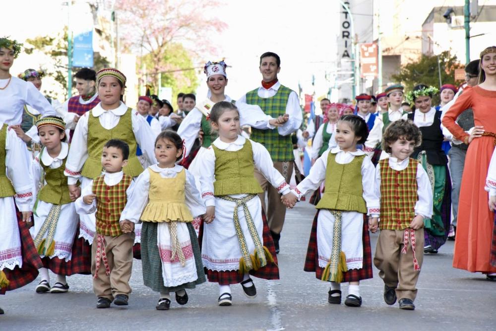 Así se vivió el Desfile de Clausura de la 47° Fiesta Provincial del Inmigrante