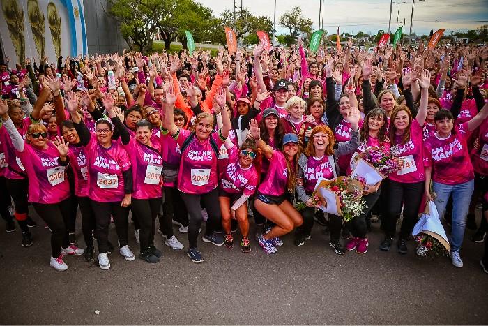 “Amo mis mamas”: se larga la segunda carrera por la concientización del cáncer de mama