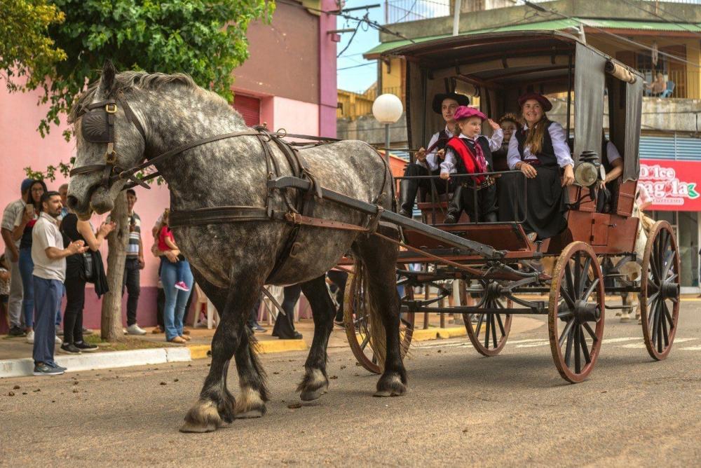 La Capital Mundial del Abrazo se prepara para la Fiesta de la Identidad y la Integración