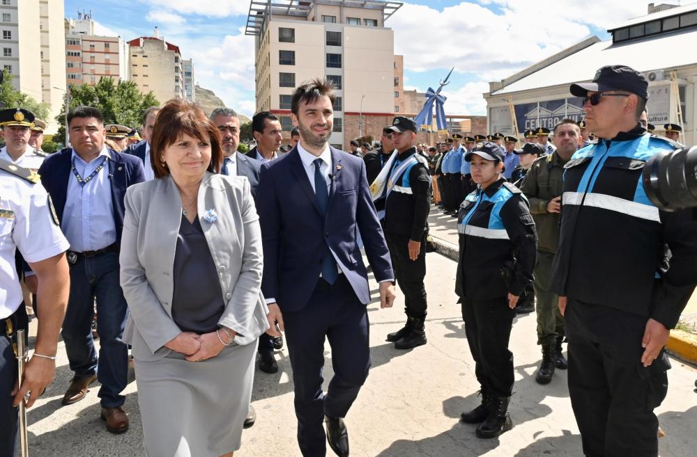 La orquesta de Chubut despidió a Bullrich con “Quién se ha tomado todo el vino”