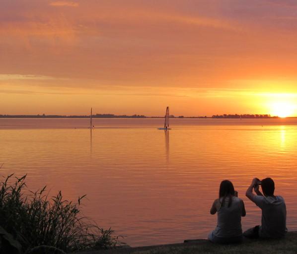 Relatos: turistas extranjeros disfrutan de las lagunas y ríos de la Provincia