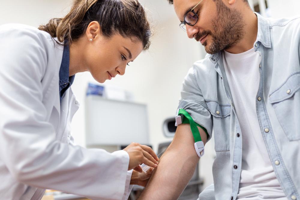 Llaman a reforzar las donaciones de sangre ante la llegada de la temporada