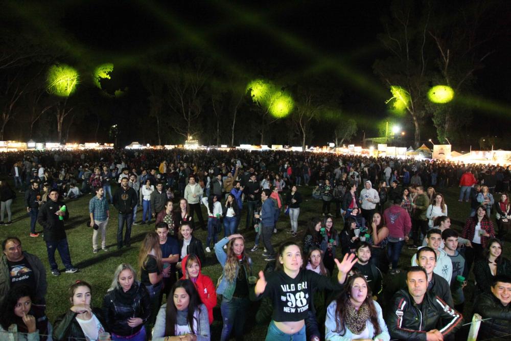 Llega a La Plata “Domingos de Verano”, para cerrar la semana con música y sabores